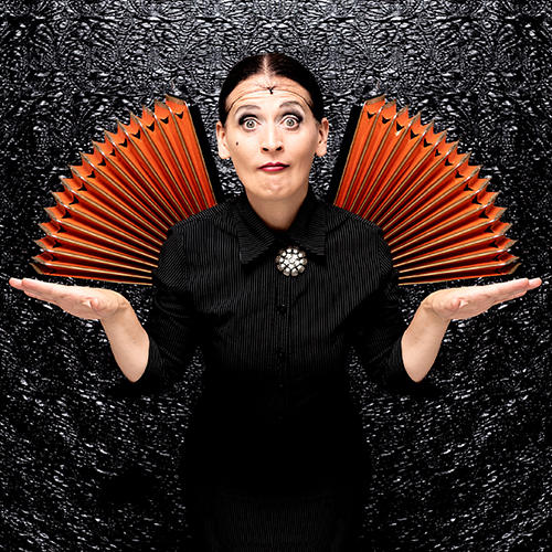 La Signora - Allein unter Geiern | Springmaus-Theater